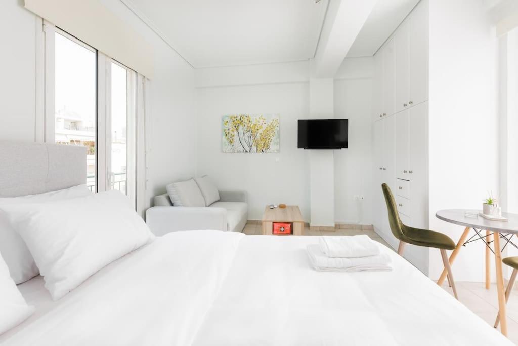 אתונה Adorable Sunny Studio With Private Balcony I מראה חיצוני תמונה