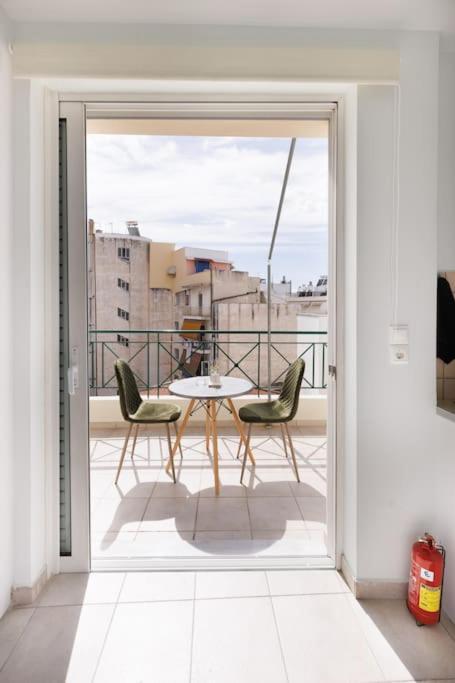 אתונה Adorable Sunny Studio With Private Balcony I מראה חיצוני תמונה